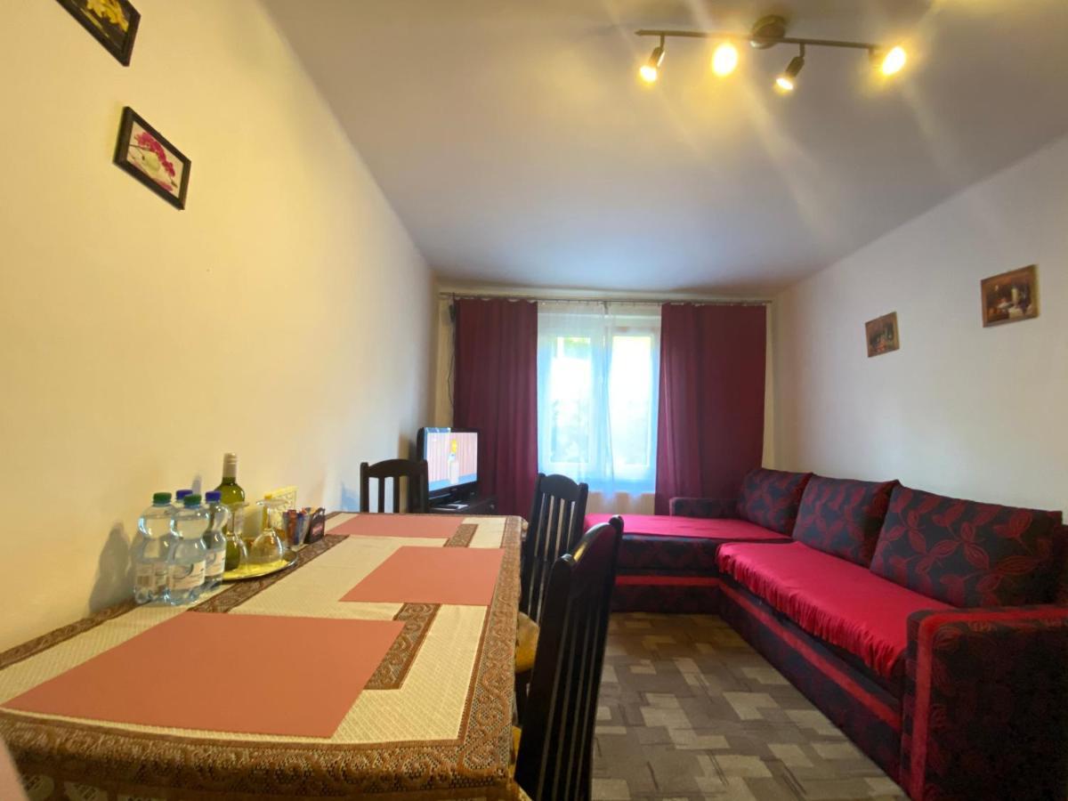 Pod Nachodskym Zamkem Appartement Buitenkant foto